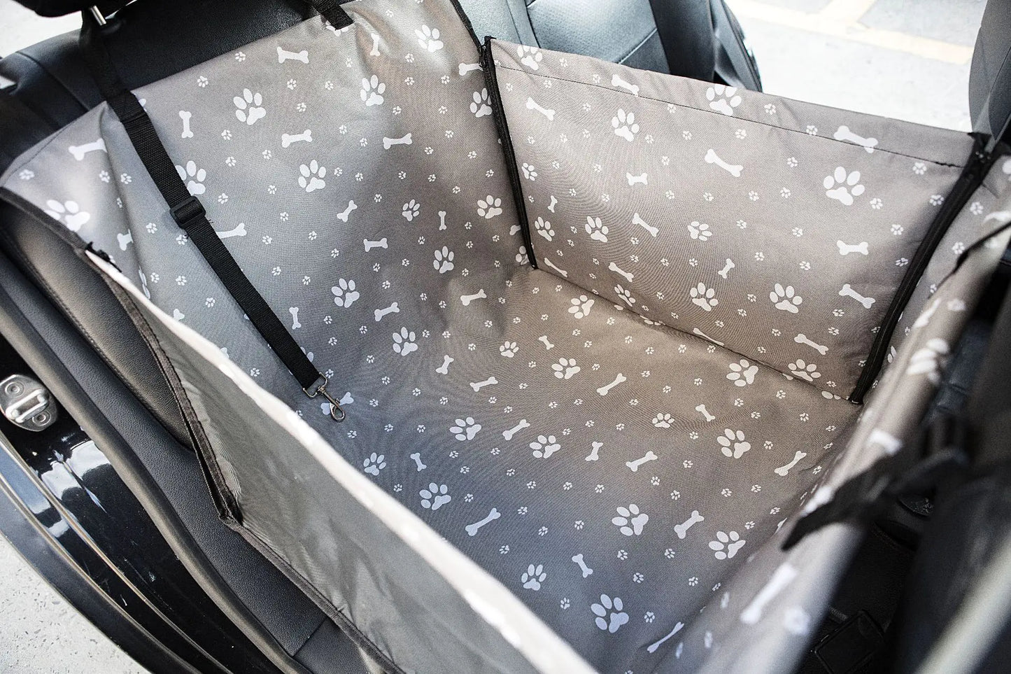 Single-Seater Pet Mat for Outdoor Use